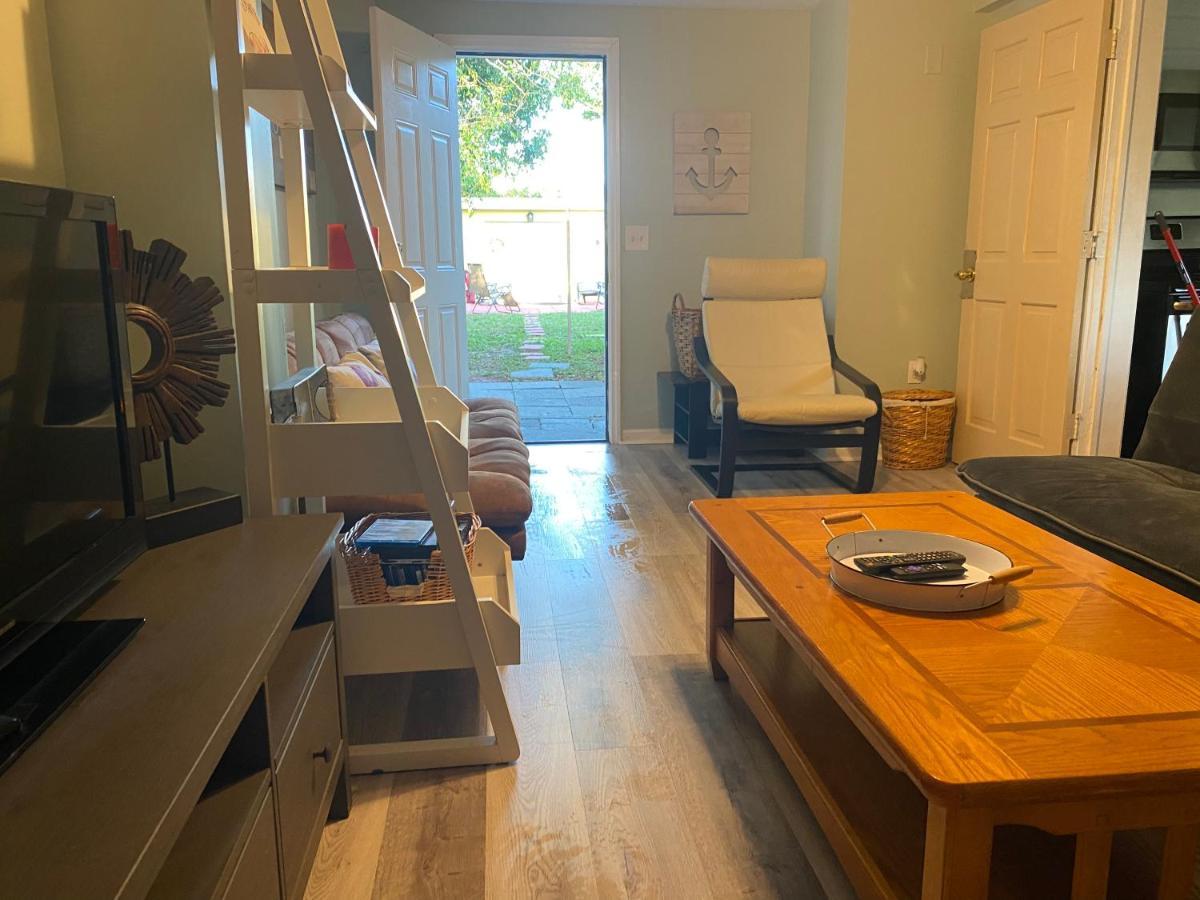 3 Bedroom House Fenced Backyard Private Patio Areas Grill Firepit Plenty Parking! Quick Access 10 Min To Beach Airport Delray West Palm Lake Worth Beach Kültér fotó