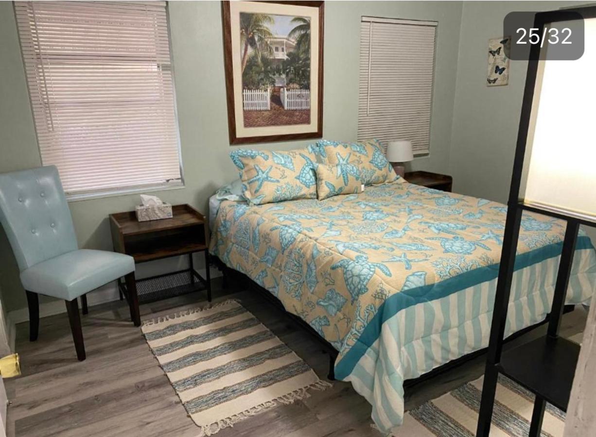 3 Bedroom House Fenced Backyard Private Patio Areas Grill Firepit Plenty Parking! Quick Access 10 Min To Beach Airport Delray West Palm Lake Worth Beach Kültér fotó